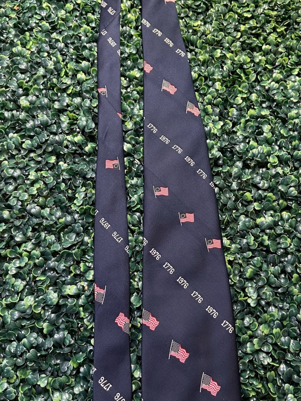 Men's Navy American Flag Print Tie - Classic Patriotic Accessory